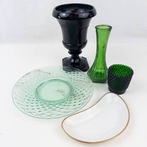 Hoosier Glass Vase, Johnson Bros Dish & Art Glass Mixed Lot