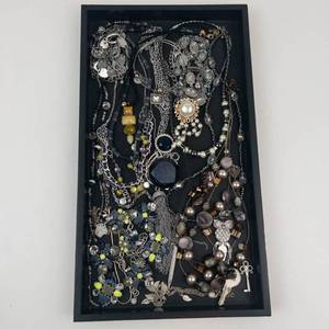Costume Jewelry Necklace Assortment Mixed Lot