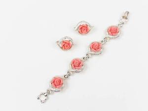 Vintage Sarah Coventry Coral Rose Bracelet & Clip Earrings Set