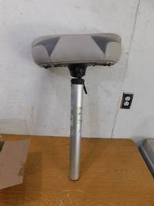 Boat seat with adjustable pedastal