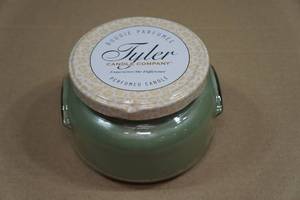 Tyler Candle Co 22oz Hippie Chick Candle