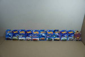 11 Hot Wheels