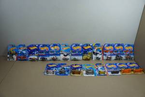 20 Hot Wheels