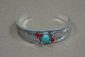 Silver Tone Bracelet with Turqiouse Stones