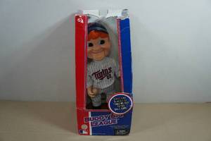 Buddy Big League Twins Figurine
