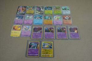 20 Pokemon Cards