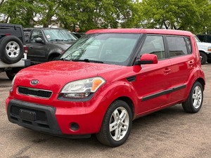 2011 KIA SOUL  No Accidents Reported (NO RESERVE)