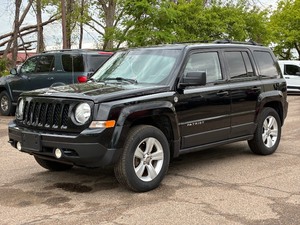 2014 JEEP PATRIOT LATITUDE 4x4  No Accidents Reported (NO RESERVE)