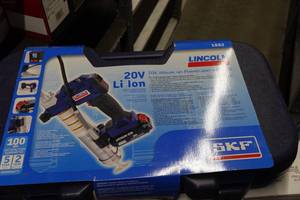 Lincoln 20V Lithium Ion Power Luber with LCD