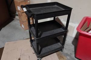 Plastic Luxor Warehouse Cart - 28 x 19 x 39