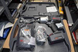 Ingersoll Rand Cordless 20V Impact Wrench Kit