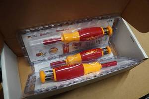 3 Wiha Slimline Pop-Up 7-Piece Screwdriver Sets