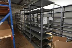 Row of Metal Shelving - 87 x 30 x 219