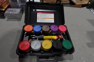 Hickok Waekon FPT25-16 IM Fuel Cap Adapter Set