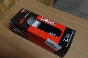 Milton 1030-8 12 Lubricator