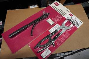 Lisle Flywheel Turner and Flat Band Hose Clamp Pliers