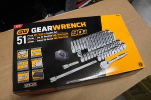 GearWrench 51-Piece SAEMetric Socket Set - 14 Drive - 90T