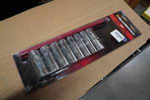 GearWrench 8-Piece 12 Drive SAE Deep Socket Set