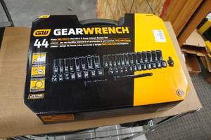 GearWrench 44-Piece 38 Drive SAEMetric Standard & Deep Impact Socket Set