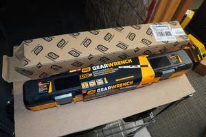 GearWrench 14 Drive Electronic Torque Wrench with Angle - 120XP - 2-20 Ft Lb
