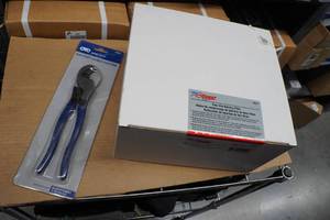 OTC Stinger 4621 Two Liter Battery Filler and Battery Cable Cutter