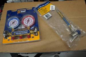 Yellow Jacket Test and Charging Manifold and Fitting