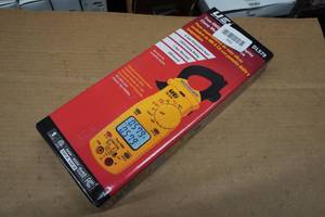 UEI DL579 True-RMS Digital Clamp Meter