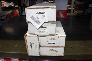 5 Milton 132 Volume Safety Blo-Guns