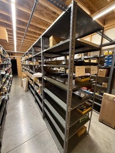Row of Metal Shelving - 87 x 30 x 25