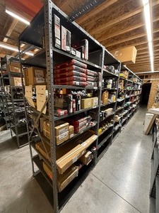 Row of Metal Shelving - 87 x 30 x 25