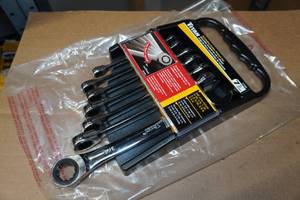 Titan 7-Piece SAE Ratcheting Combo Wrench Set