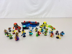 Lot of Vintage Legends of Akedo Figures