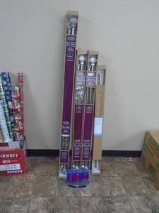 Lot of curtain rods. As shown.. CASH ON SITE ONLY. PICKUP IS TUESDAY MAY 26TH FROM 11 AM TO 4 PM ONLY. THERE IS NO OTHER OPPORTUNITY TO PICK UP YOUR ITEM THAN THIS TIME & REGARDLESS WHAT THE SCHEDULE STATES.