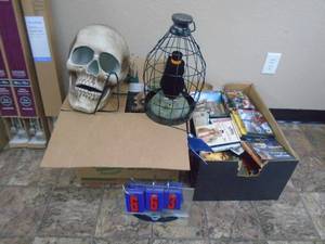 Assorted holiday decorations.. CASH ON SITE ONLY. PICKUP IS TUESDAY MAY 26TH FROM 11 AM TO 4 PM ONLY. THERE IS NO OTHER OPPORTUNITY TO PICK UP YOUR ITEM THAN THIS TIME & REGARDLESS WHAT THE SCHEDULE STATES.