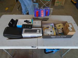 Assorted electronics. As shown. CASH ON SITE ONLY. PICKUP IS TUESDAY MAY 26TH FROM 11 AM TO 4 PM ONLY. THERE IS NO OTHER OPPORTUNITY TO PICK UP YOUR TIEM THAN THIS TIME & REGARDLESS WHAT THE SCHEDULE STATES.