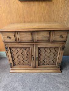 Oak Bar Cabinet With Stemware Rack