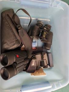 Bushnell, Leica & Binocular Lot (Lot of 3)