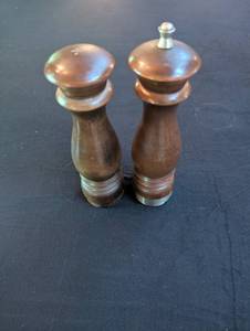 Wooden Salt & Pepper Shaker Pair