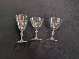 Clear Stemmed Glasses (Set of 3)