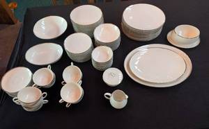 Noritake Ivonne 7522 Ivory China Dinnerware Set (Lot of 64)