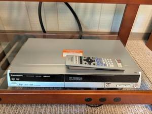 Panasonic Dmr-es20 DVD Recorder With Remote & Cables