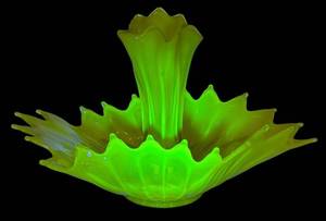 M4 - Fostoria Heirloom Opalescent Vaseline Glass Centerpiece