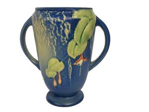 M4 - Antique Roseville Fuchsia Blue Vase 893-6 1938