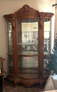 LR - Gorgeous Curved Glass Display Cabinet with Lion Head Detail