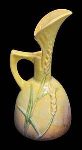 K4 - Vintage Roseville Wincraft Ewer