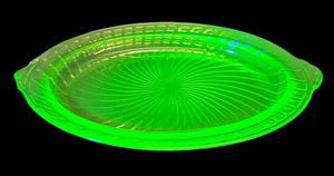 K3 - Vintage Hocking Uranium Glass Platter