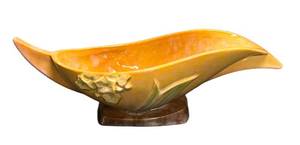 I4 - Vintage Roseville Wincraft Console Bowl