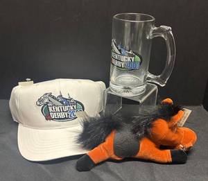 I5 - Kentucky Derby 2000 3-piece Hat, Mug & Horse Set