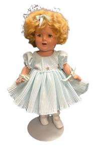 W - Vintage Shirley Temple Doll