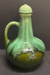 A2 - Vintage McCoy Onyx Glaze Musical Decanter